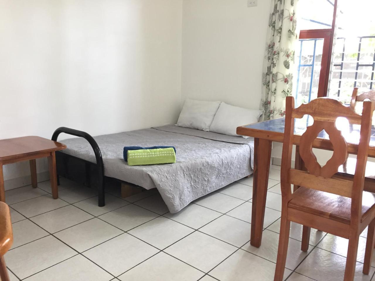 La Perlita Bed & Breakfast Jacó Екстериор снимка