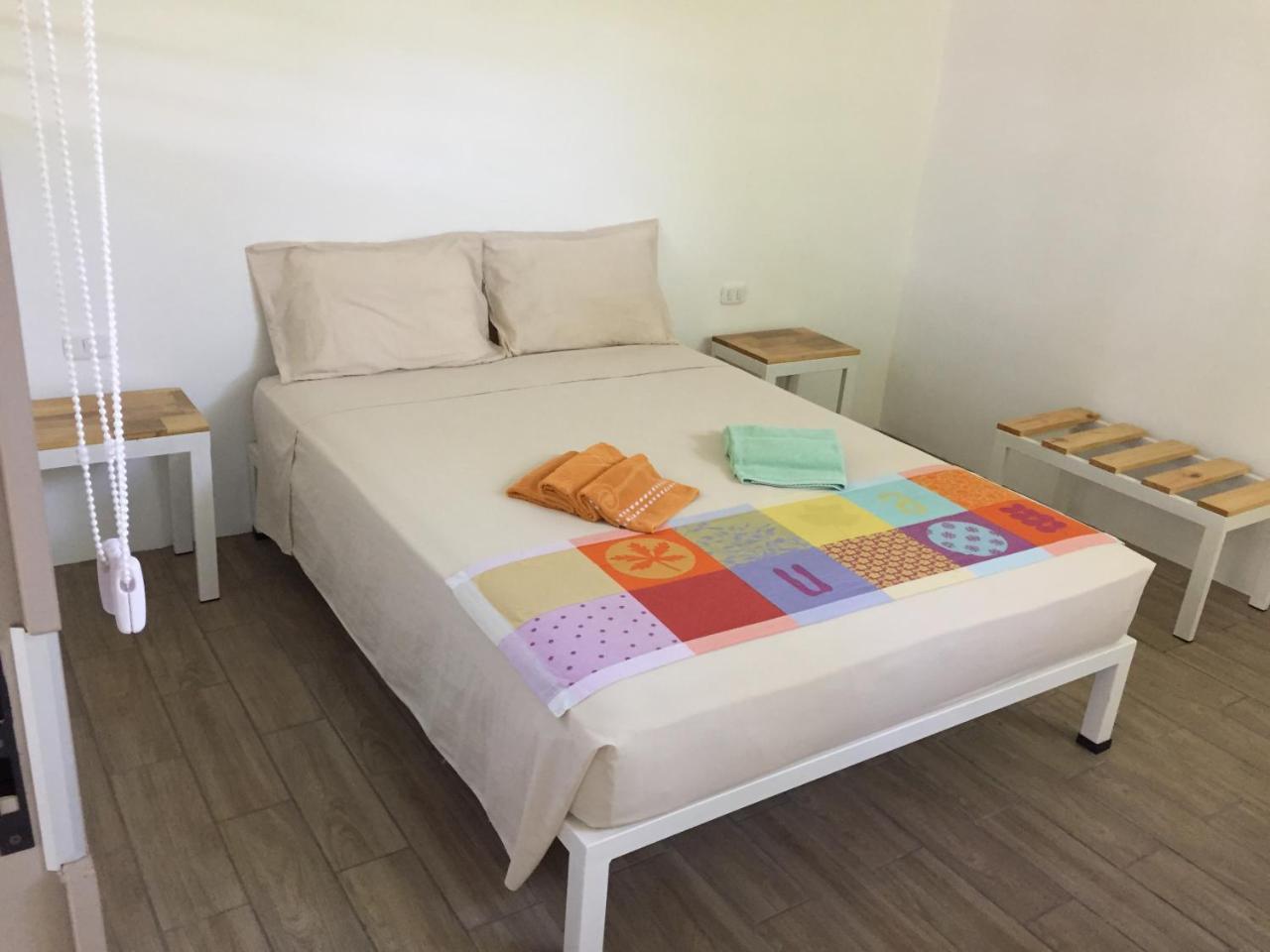 La Perlita Bed & Breakfast Jacó Екстериор снимка