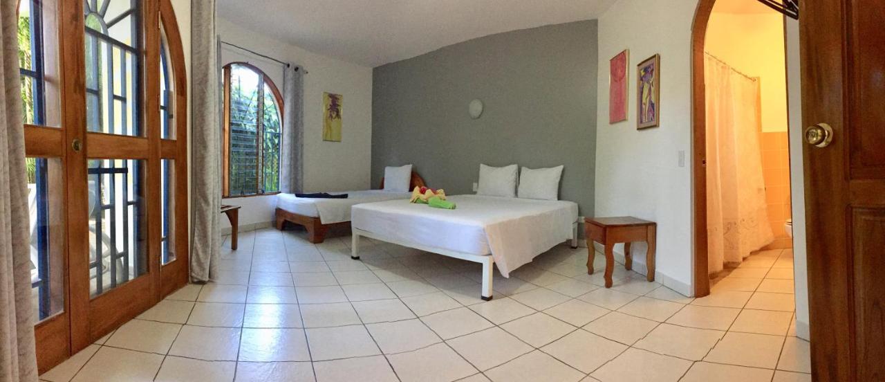 La Perlita Bed & Breakfast Jacó Екстериор снимка