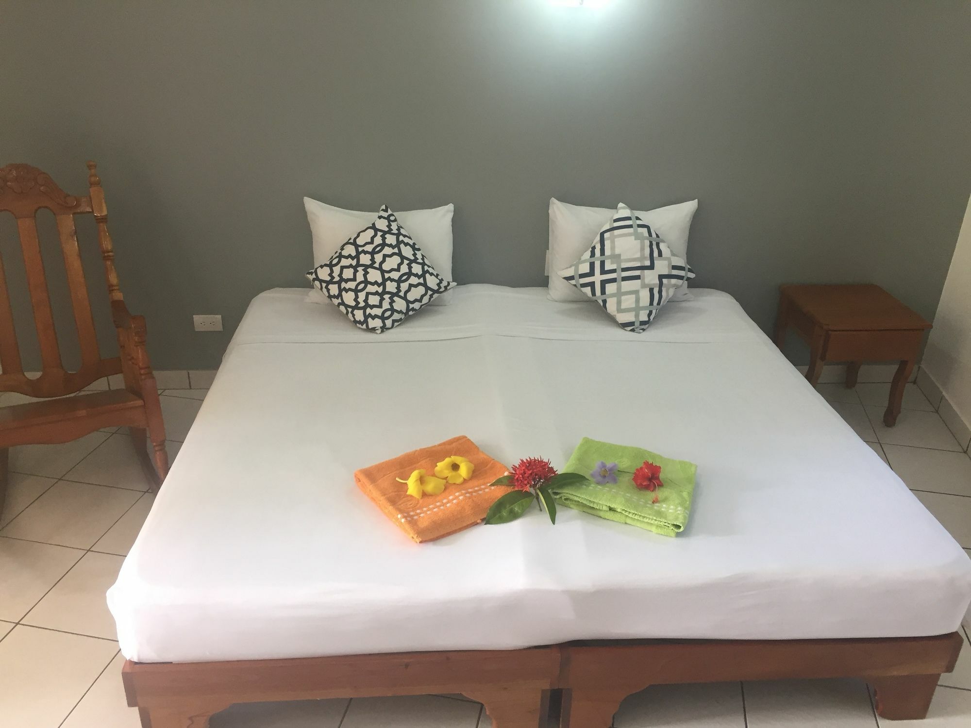 La Perlita Bed & Breakfast Jacó Екстериор снимка