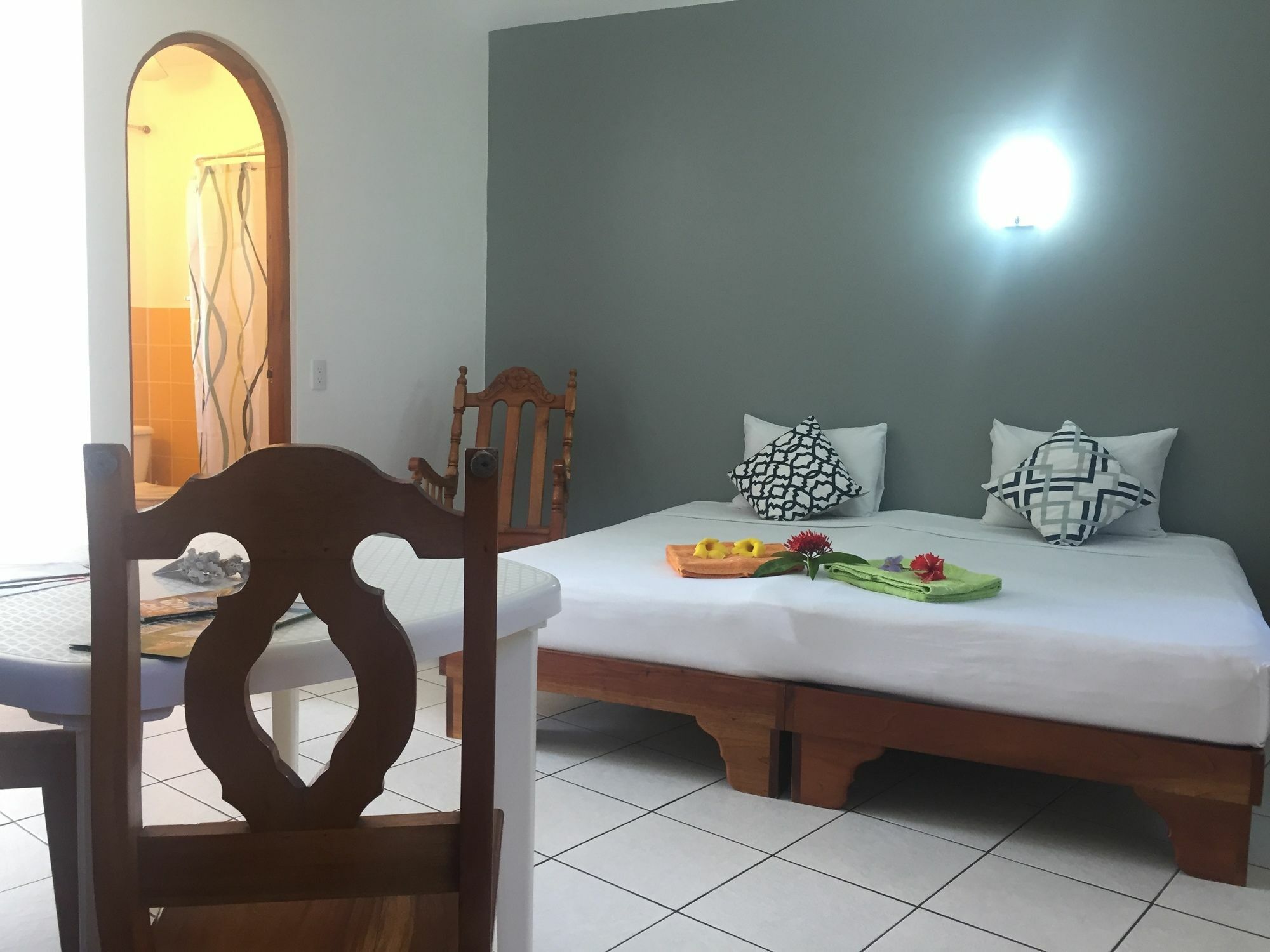 La Perlita Bed & Breakfast Jacó Екстериор снимка