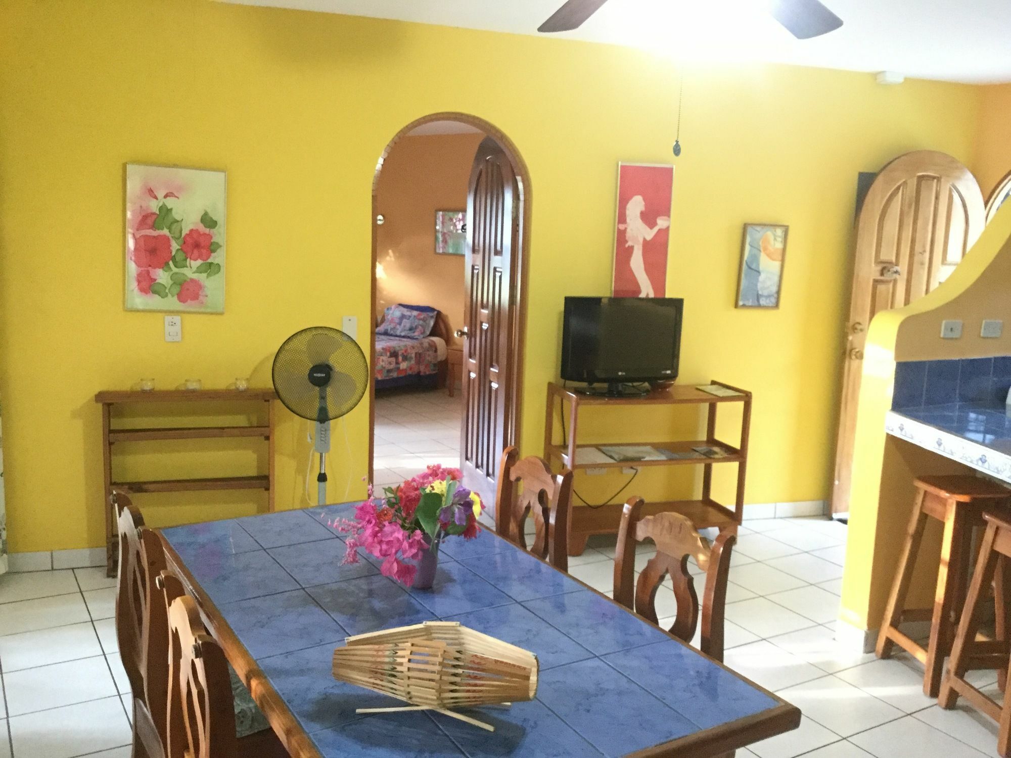 La Perlita Bed & Breakfast Jacó Екстериор снимка